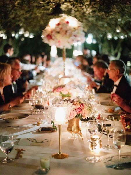 5 Vital Details to Keep in Mind for Your Anniversary Party | Clear Wedding Invites